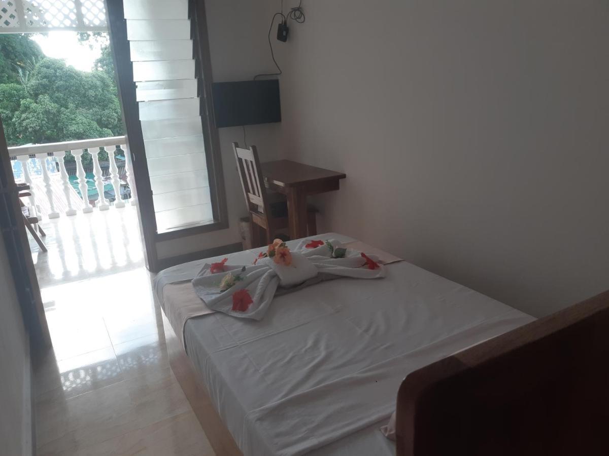 La Residence D'Almee Guesthouse Baie Sainte Anne Esterno foto