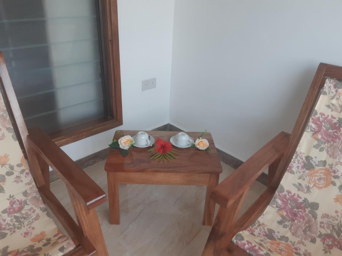 La Residence D'Almee Guesthouse Baie Sainte Anne Esterno foto
