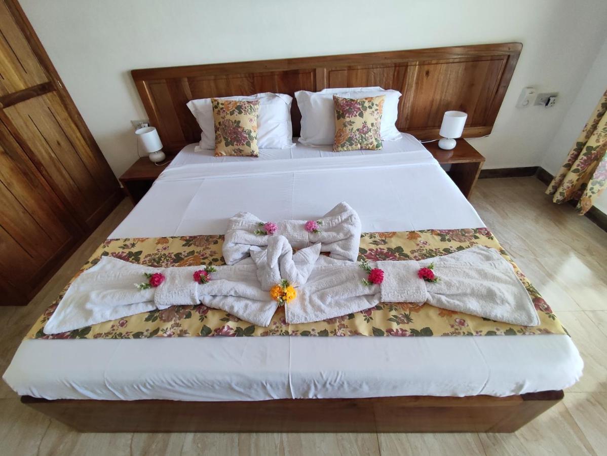 La Residence D'Almee Guesthouse Baie Sainte Anne Esterno foto