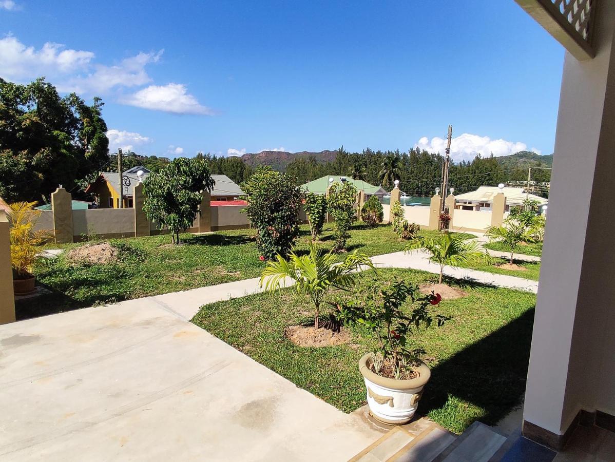 La Residence D'Almee Guesthouse Baie Sainte Anne Esterno foto